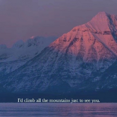 顾羽书.  你逆光而来，配得上这世间所有的好