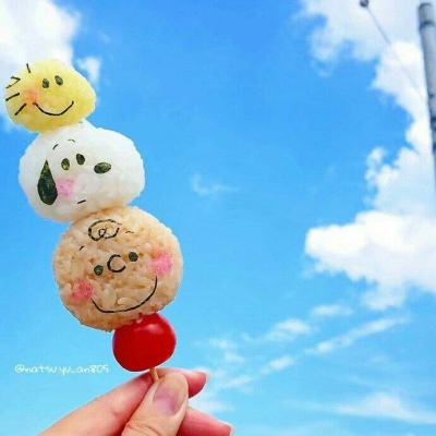 可爱饭团头像   徒手摘星 爱而不得 沈俞讪