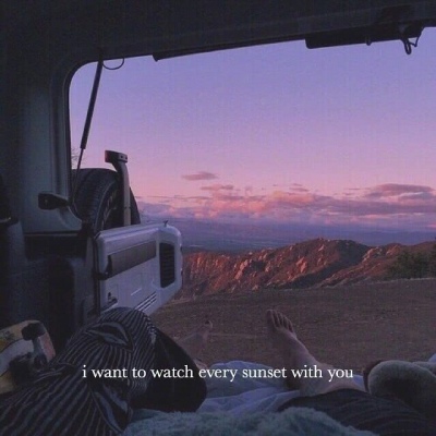 云梓  粉色系背景/众生平庸  你是人间星光