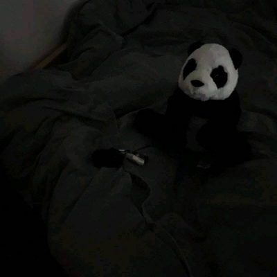 夜幕 深色系静物 伤感朋友圈背景图.