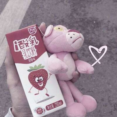 背景图｜想有个草莓一般甜甜的姐姐ಥ_ಥ