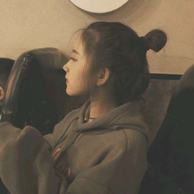 女生头像  你错过我，究竟是为了遇见谁