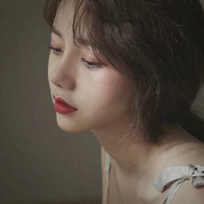 林弦：自截ks气质女头