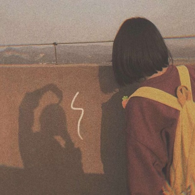 原宿风女生头像?“可以和你见面的日子  前后都闪着光.✨”