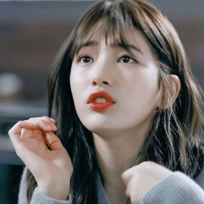 女生头像‖我野蛮生长  没能成为你的月亮  能遇见你  是银河赠送给我的糖