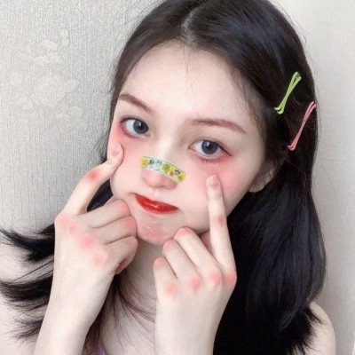 独二/精致 爱笑 女生头像