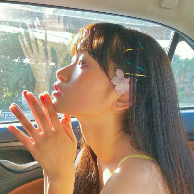 苓昀集♥vb.哪吒QWQ.｜回眸一笑百魅生,六宫粉黛无颜色.