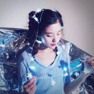 清酒|蓝色系女生真人头像「璀璨银河，你我共渡.」