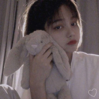 精选女头?“我还是很喜欢你，像是银汉迢迢，梦枕星光.”