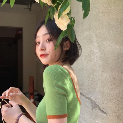 绿色女头有点像闺蜜头像好像又不是