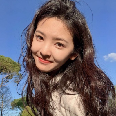 溺毙:蓝色系清新干净风气质女头.别做抑郁症患者 周围人都在爱你