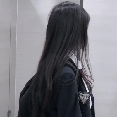 林诗奕 温柔女头/我见鱼市星宿 暗哑行于秋