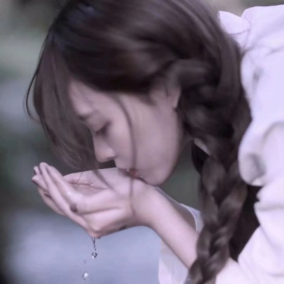 至尊版·原宿风·丧系·女生头像“你玩的都是套路，辜负我的都是深情”