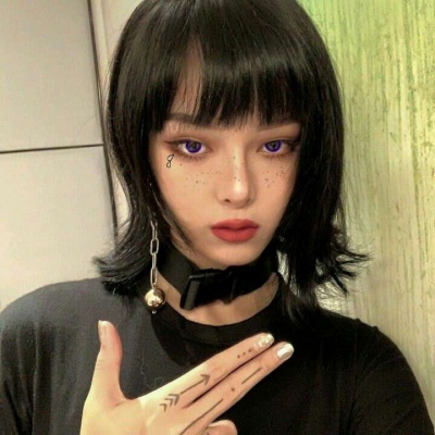 念七 御姐女生短发控女生头像