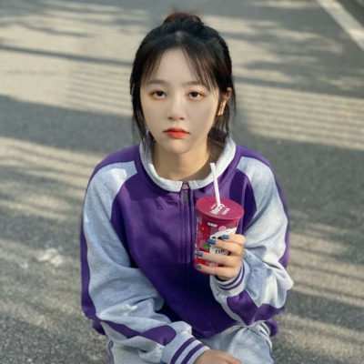 至尊版女头/愿世界化为沧海，愿你我归于初见