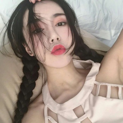 “我更喜欢浓妆艳抹”