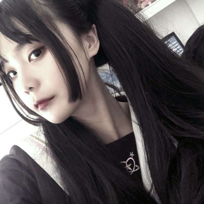 我在人间贩卖黄昏，只为收集世间温柔去见你。