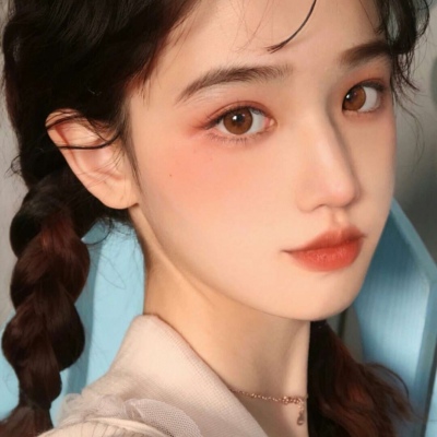 苏瓷:成熟高冷女头（成熟 唯美 大头照 御姐 高冷）