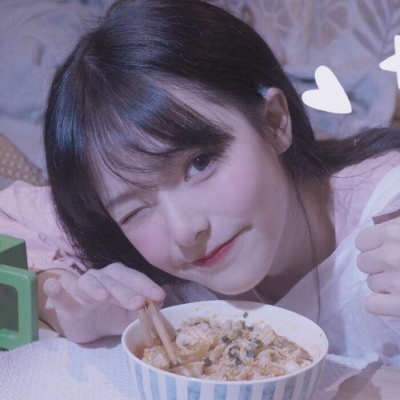 小清新女生头像 太过考虑别人的感受注定自己不好受 沈俞讪