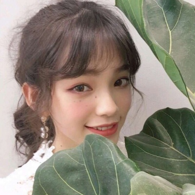 溺毙:养眼绿色系清新意境简单女头.少女的裙撑能撑起所有的温柔和盛夏