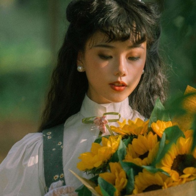 溺毙:意境复古风温柔简单气质魅力女头.如果词不达意 就把喜欢放心底