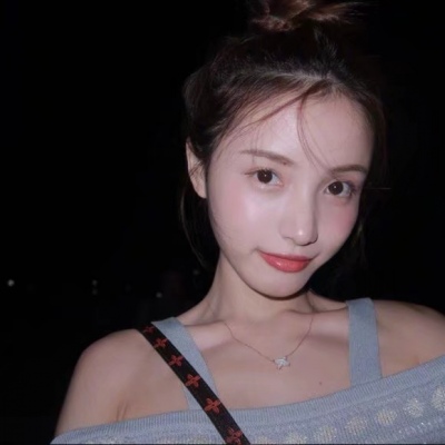 女生头像  我也不想努力了，可是想见的人很远，想去的地方很多，喜欢的东西很贵