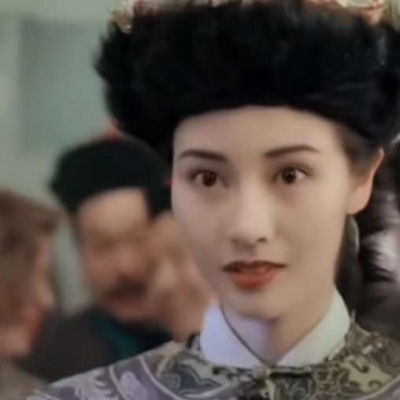 自截/       港风_   我爱祖国。