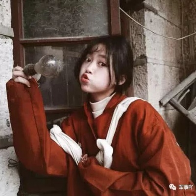 染/INS·闺蜜头像：有那么一瞬间，我甚至想和你同一天出嫁！