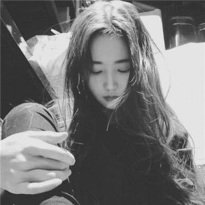 齐烟/世界上 真的会有那么一个人默默关注着你 疼爱着你 却永远不再靠近你