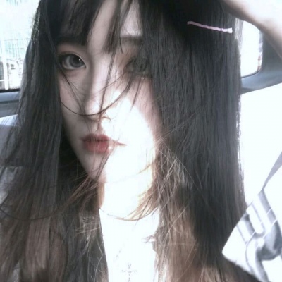 林弋  优质女头//你脸上有点东西，只是有点漂亮而已