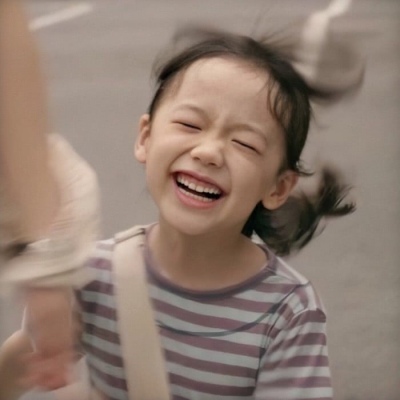 苏辙.  我说你是人间四月天，笑响点亮了四面风