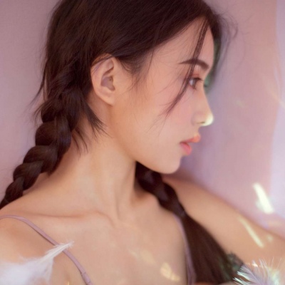 安木由:如果再见不能红着眼，是否还能红着脸