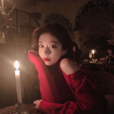 梦晚:复古女头/你是近处的烟火  也是遥远的星河 ✨?