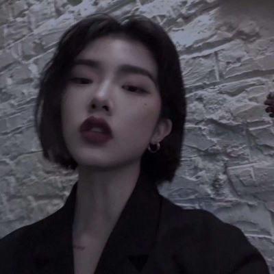 他是我生命里的一道光，但他照亮的永远是别人