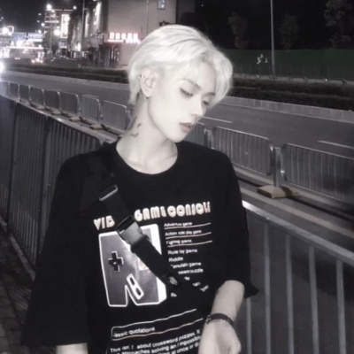 高冷复古男头   滚出我的世界