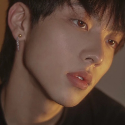 苏瓷:成熟男头（个性 酷 成熟 时尚 高冷）