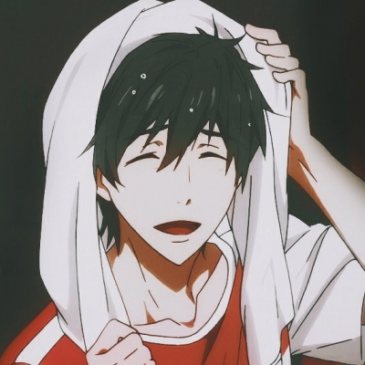 白灏宇:男生头像/旧动漫  爱我你怕了吗