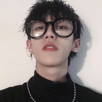 煜●高冷成熟气质男头●我的字典里没有分手 只有丧偶