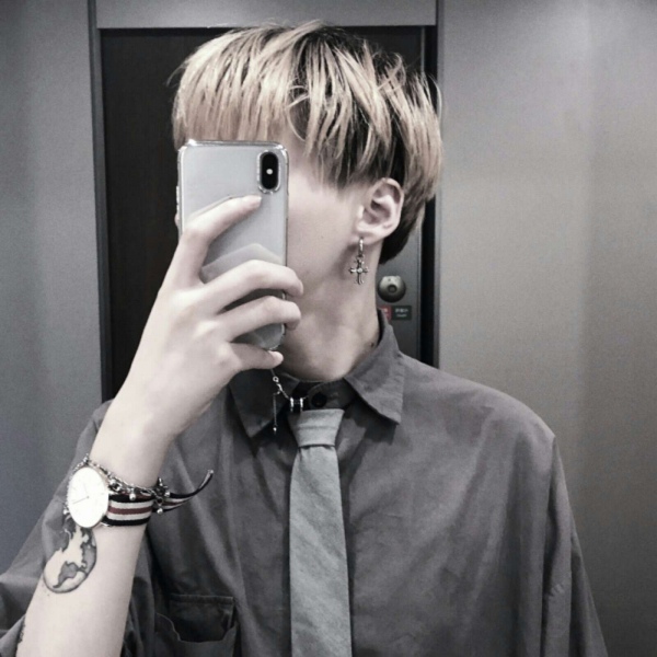 念七 男生社会头像