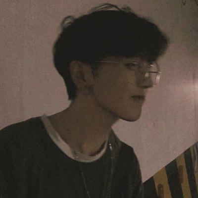 齐烟  男头男头