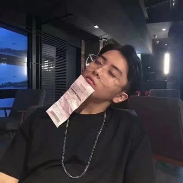 茶儿.  Ins风男头/他会找到他的月亮,你也会有你的月亮?