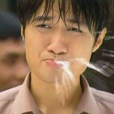 芯儿     沙雕搞笑真人情侣头像