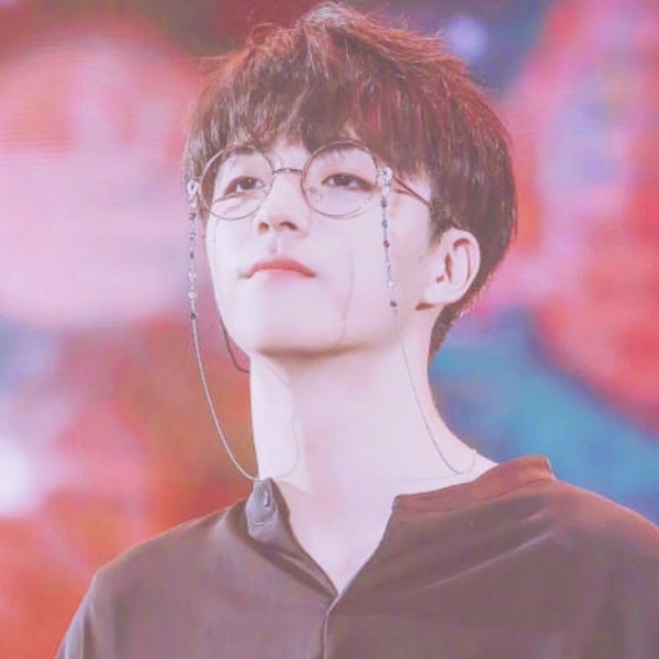 阿兴：男明星头像小清新