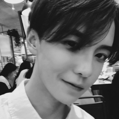 个性男生头像 优质 故事未完.