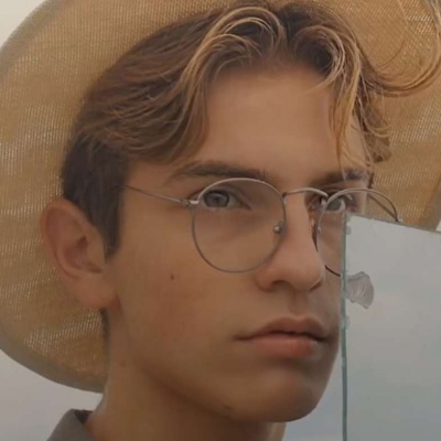 欧美男头，拿图点赞