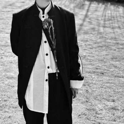 于泽:暗黑禁欲系男神头像/自己成功才能感悟生命壮观