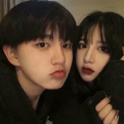 顾辞:“如果你想我你就会找我，如果我想你我就会想你找我。”