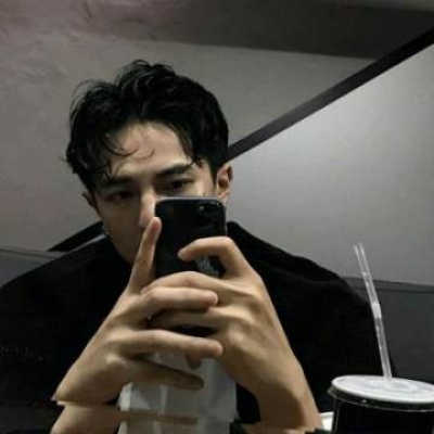 个性男生头像 别用说了爱的嘴巴来骂我