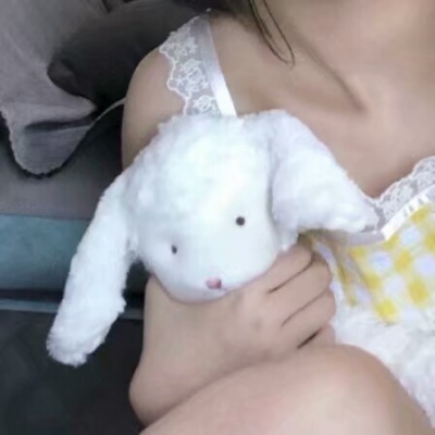 想和你去看漫天烟火 看你满眼星辰