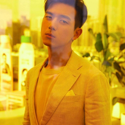 我深深的中了李现的毒，爱你，李现！❤